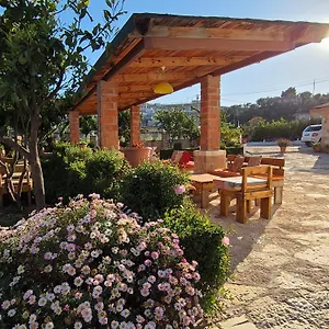 Josana Pensión Sarandë
